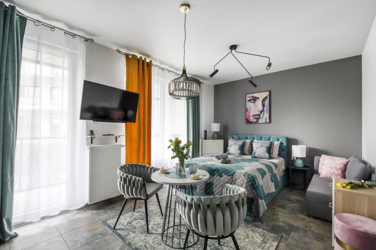 Apartamenty Metropark Krzemieniecka-Lux Varsovia Exterior foto